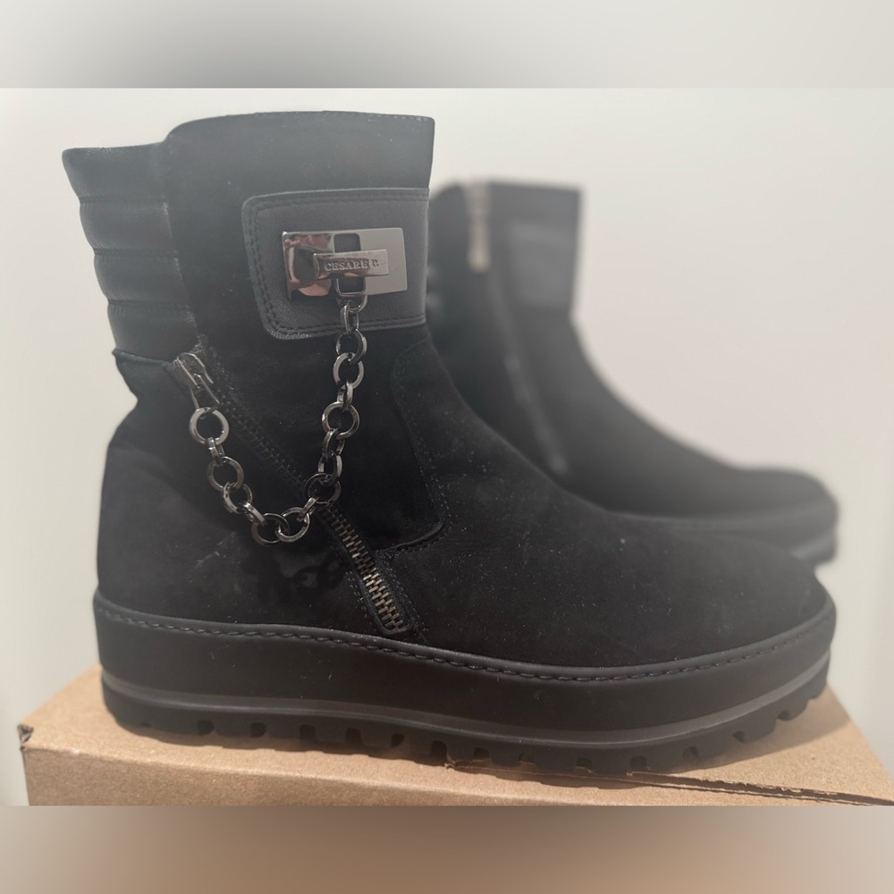 New Cesare Paciotti Black Suede Chain Ankle Boots